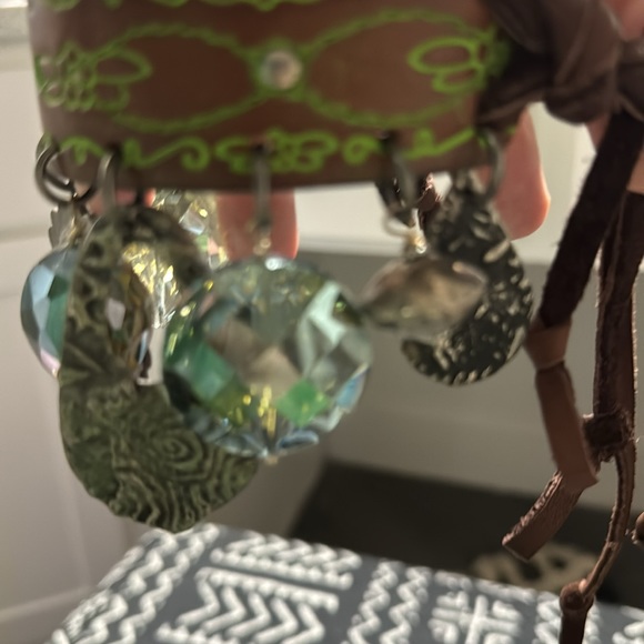 Art by Amy charm girl bracelet. NWT. - Picture 3 of 6